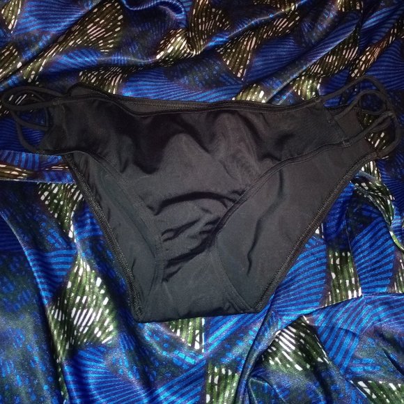 ASOS Multi Strap Lattice Side Black Bikini Bottom in Size 12 - Picture 6 of 6